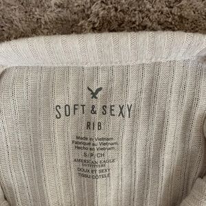 American Eagle Outfitters Tops - American Eagle Soft & Sexy Top American Eagle Outfitters Tops - American Eagle Soft & Sexy Top